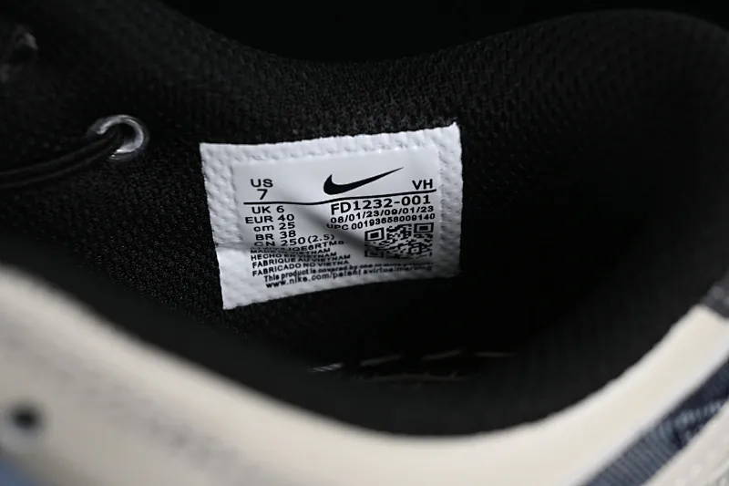 All Categories Nk SB Dunk Series Nk SB Dunk Low Low-top sneakers Nk Dunk Low Panda Prank Romantic Qiqiao Ocean after the rain SB strap low-top casual sneakers FD1232-001